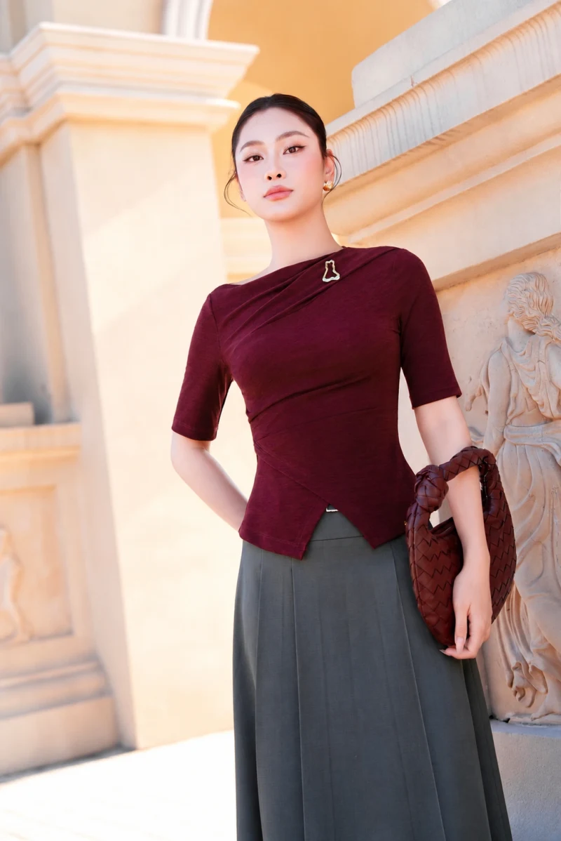 Áo thun vạt chéo